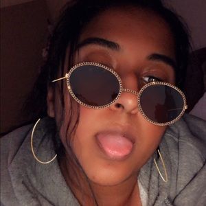 Meet your Posher, Jasmine